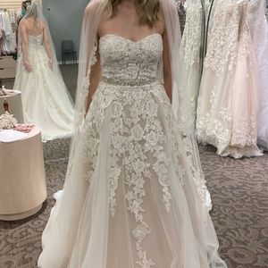 David’s Bridal WG3861 Wedding Dress